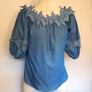Universal thread ladies chambray top